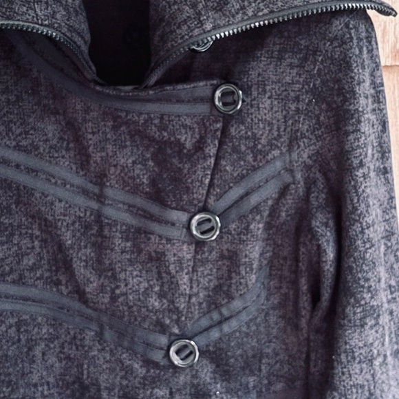 Lululemon Admiral Military Jersey Jacket Charcoal Black Zip Buttons Size 8 - Picture 5 of 9
